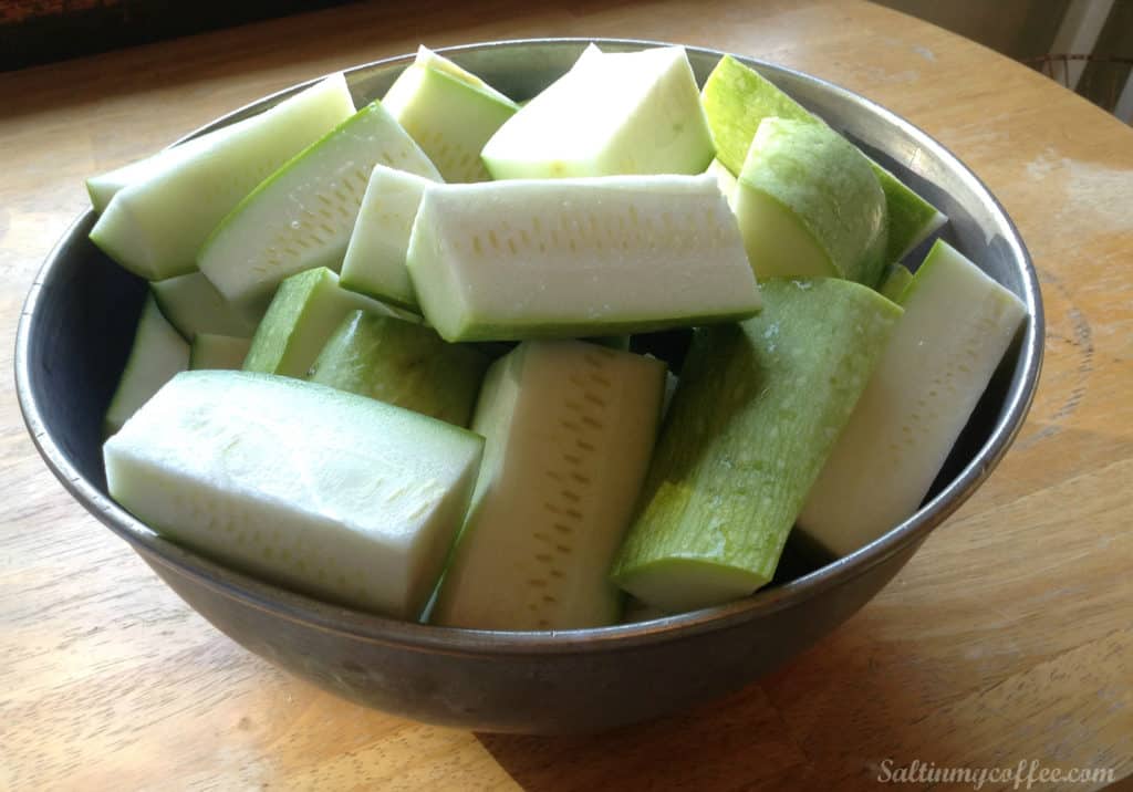freezing-shredded-zucchini-bowl-of-zucchini
