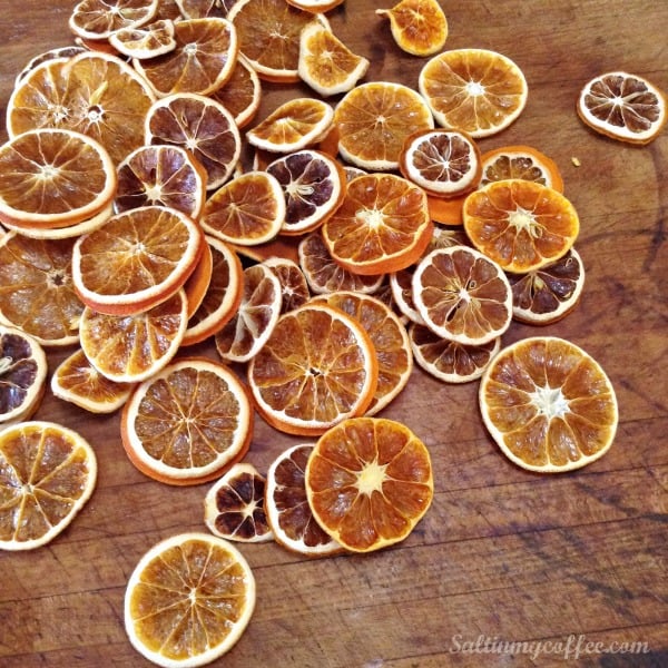 how to dehydrate fruit for garlands