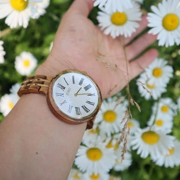 wooden watch with daisies