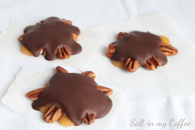 Paleo Maple Caramel Pecan Turtles