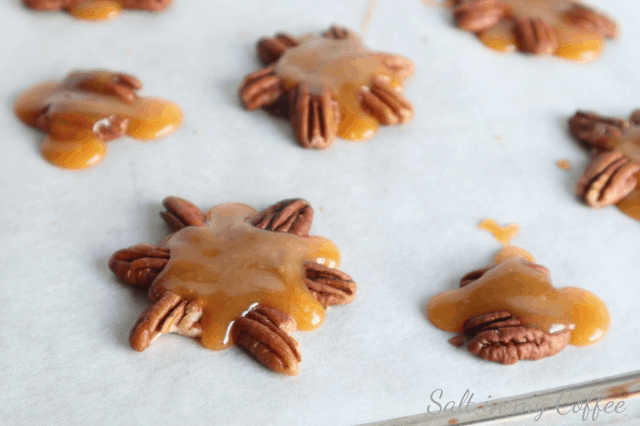 pecans with caramel for paleo maple pecan turtles