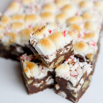 hot chocolate peppermint Christmas fudge
