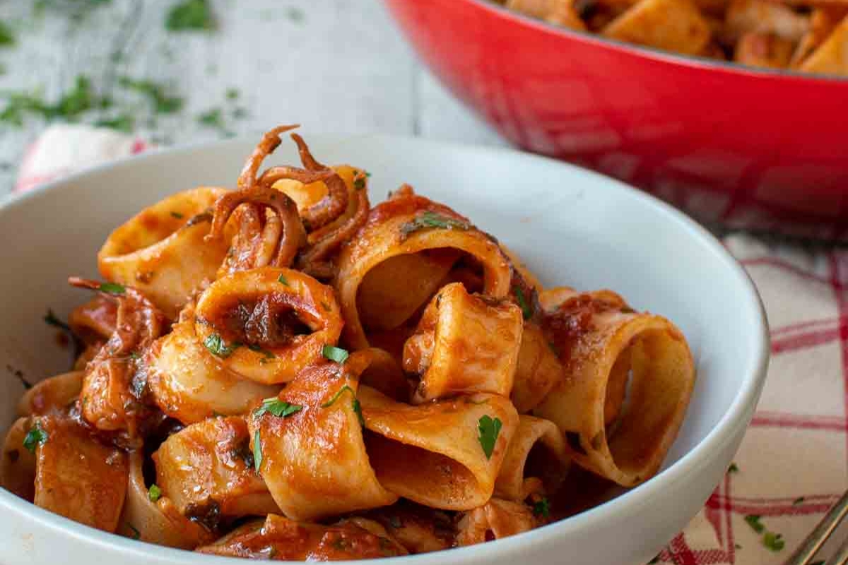 bowl of calamarata pasta