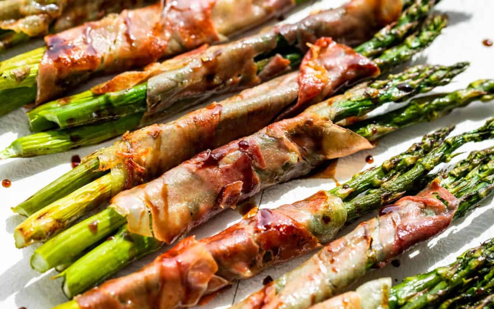 grilled prosciutto wrapped asparagus