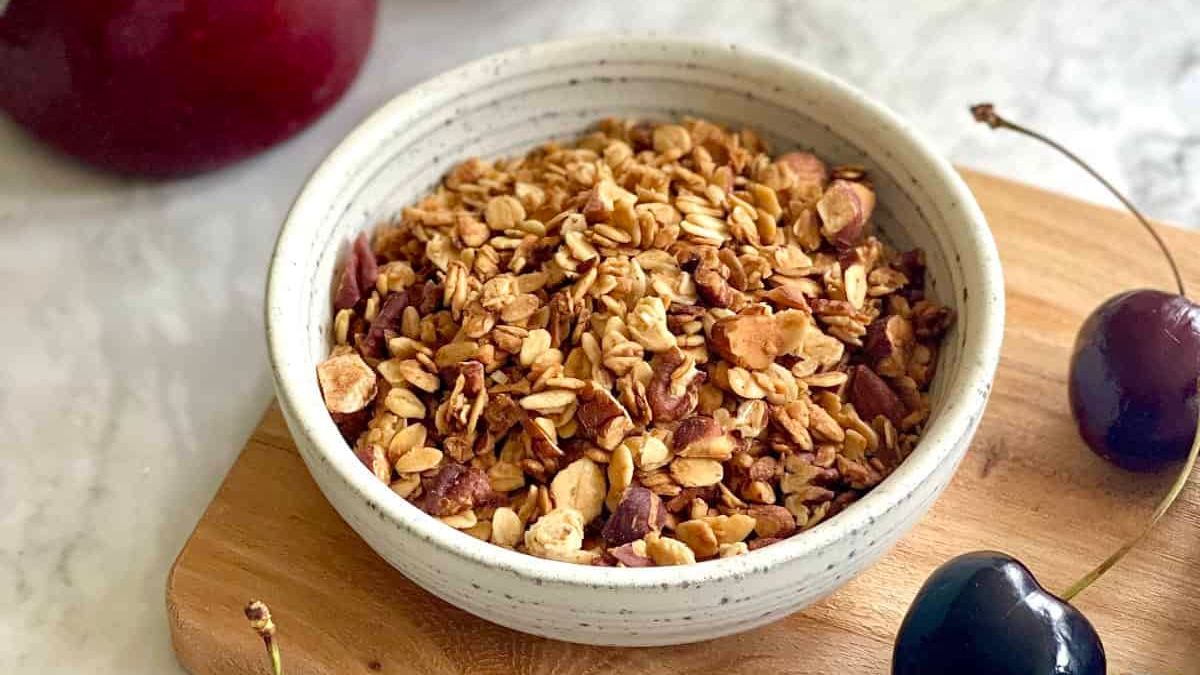 Healthy Granola Cooked in Air Fryer