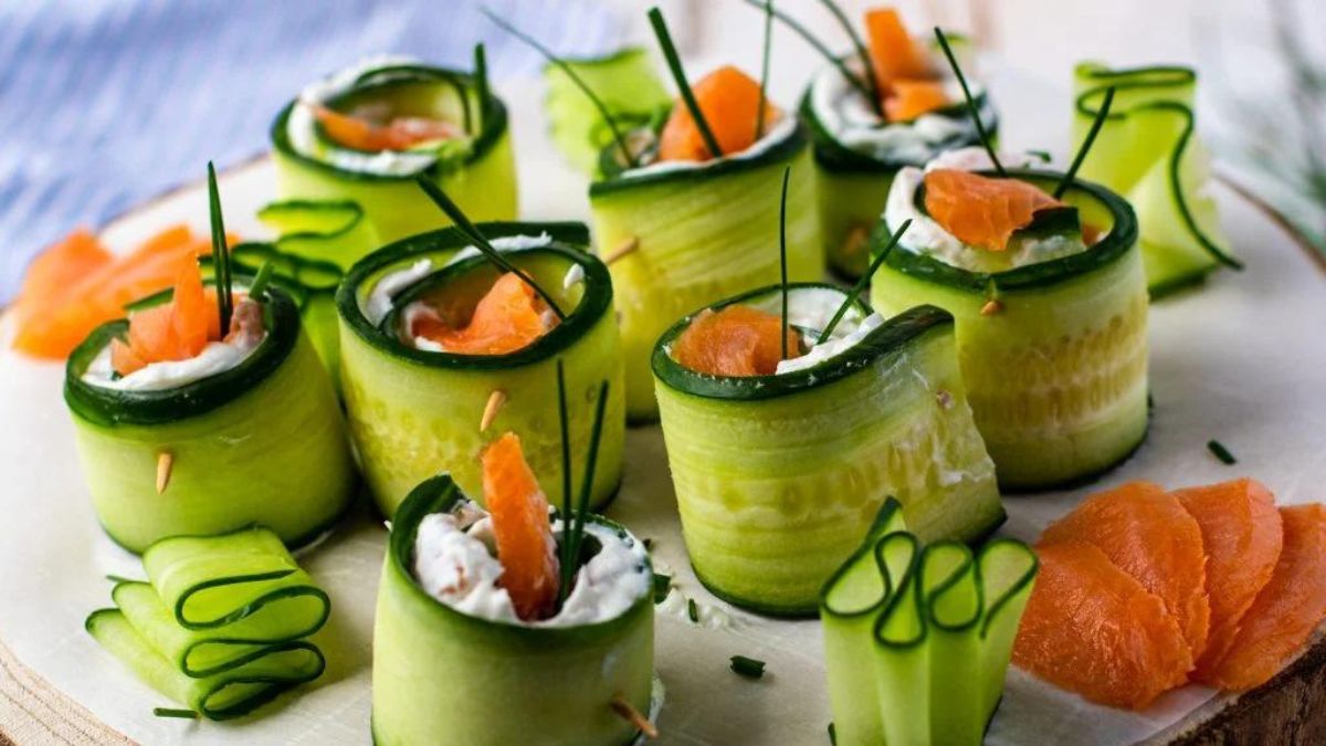 cucumber rolls with smoked salmon
