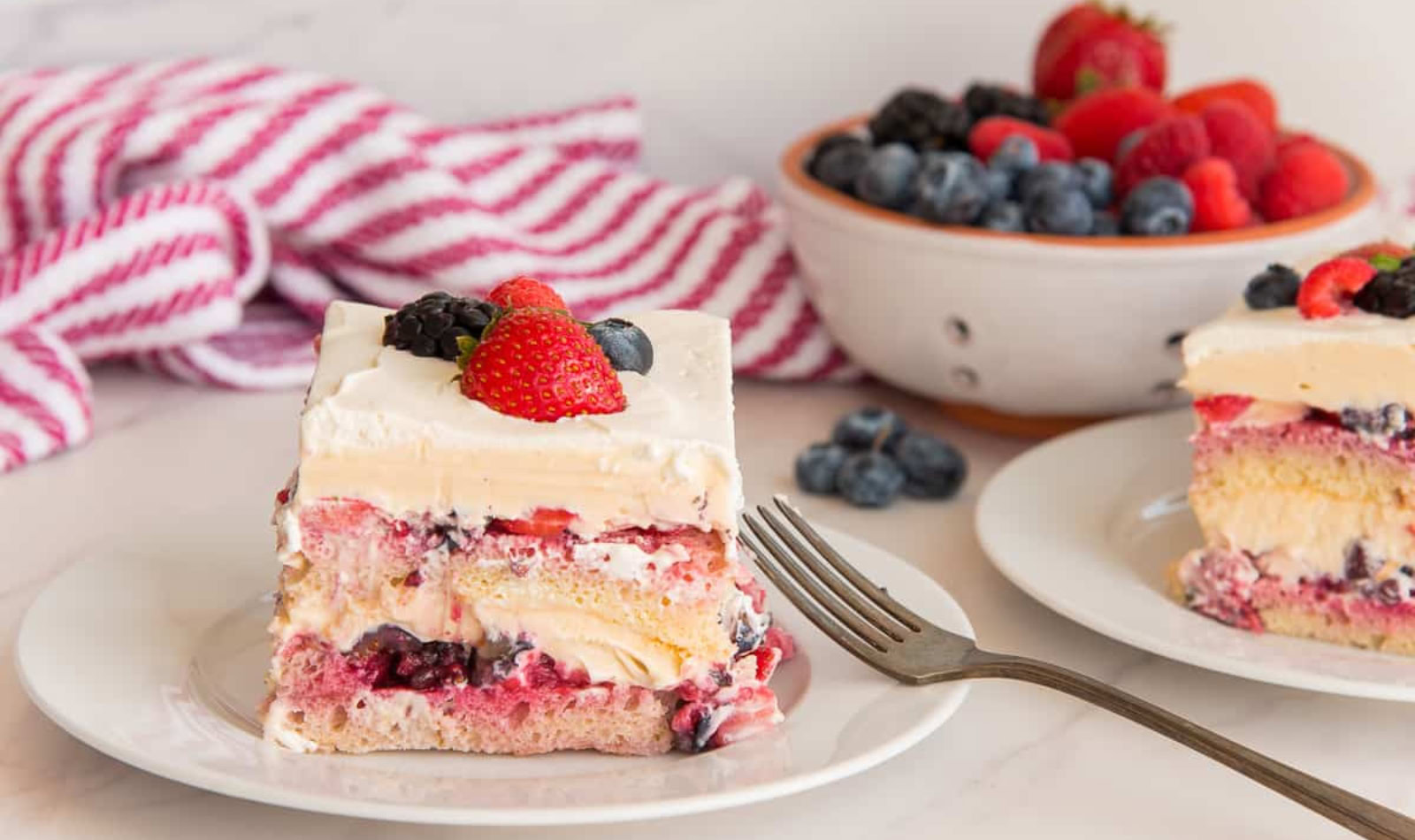 berry tiramisu