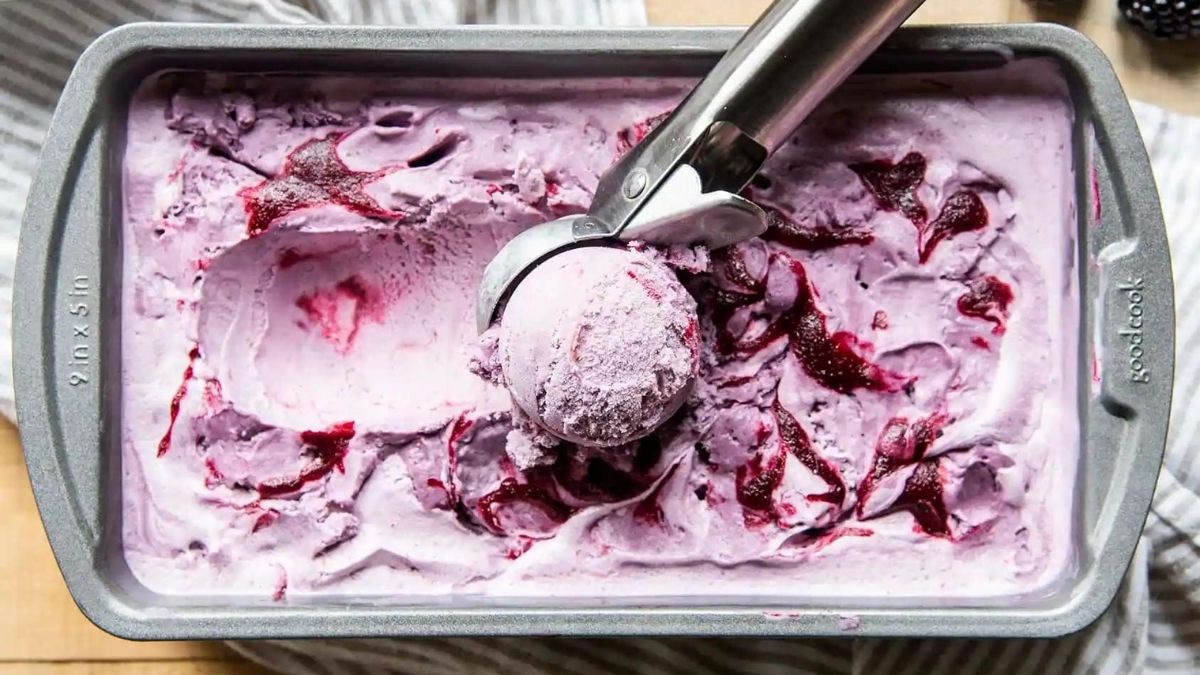 Blackberrry ice cream
