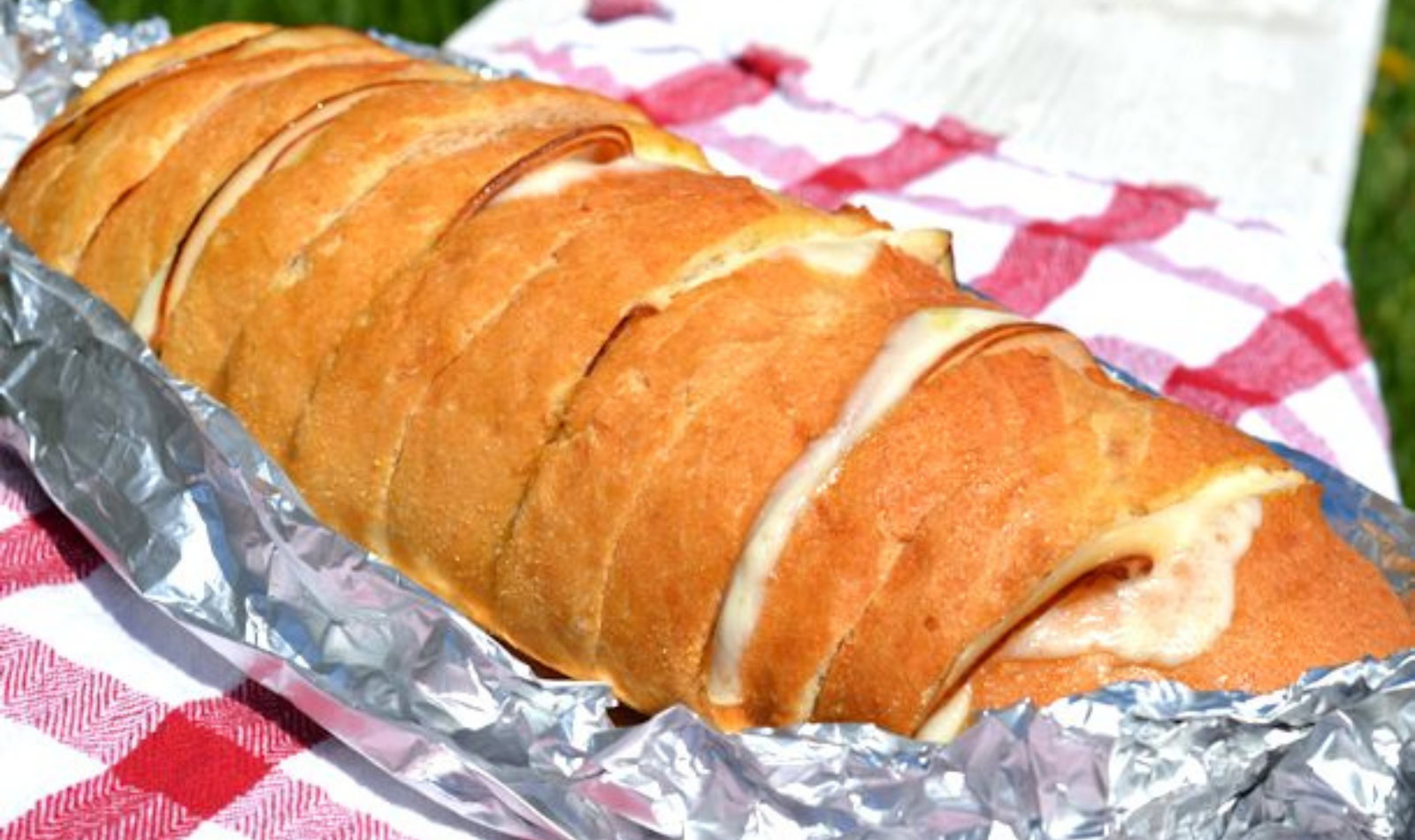 ham and cheese camping bread