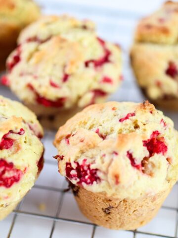 fresh raspberry muffins